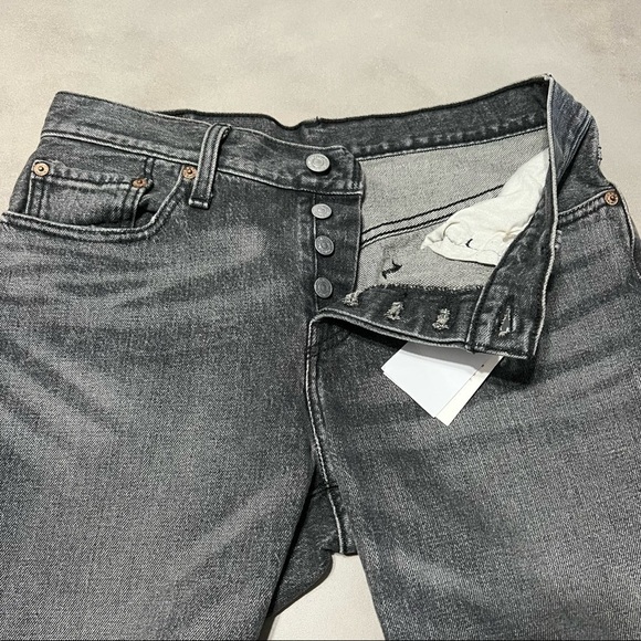 LEVI’S 501 CT DIY Cut-Off Jean Shorts - Picture 4 of 5